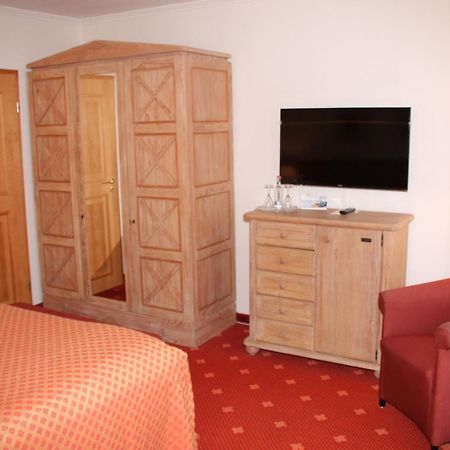 Romantik Im Hotel Villa Roehl Timmendorfer Strand Værelse billede